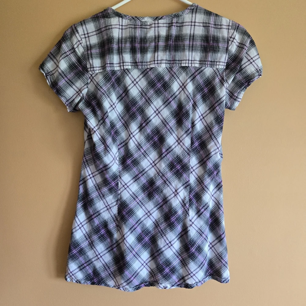 Healing Hands Plaid Scrub Top, S - Picture 3 of 10